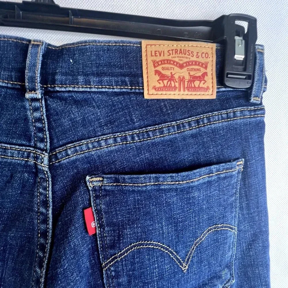 Levi's Denim Bermuda Shorts Size 26‎